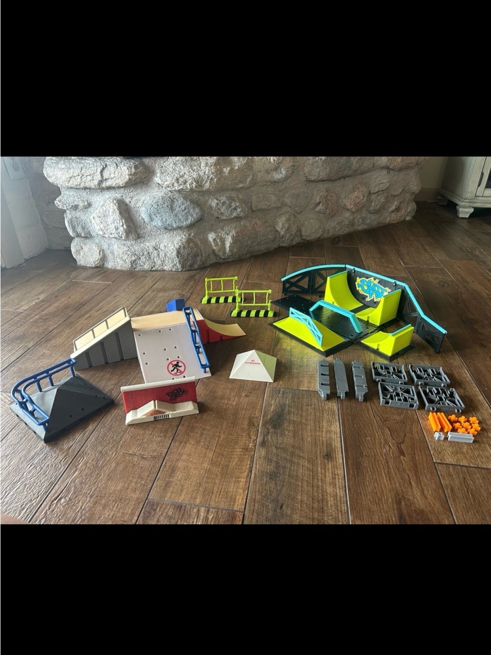 Tech Deck Skateboard Bundle